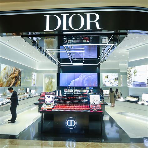 dior central park|dior boutique tunjungan plaza.